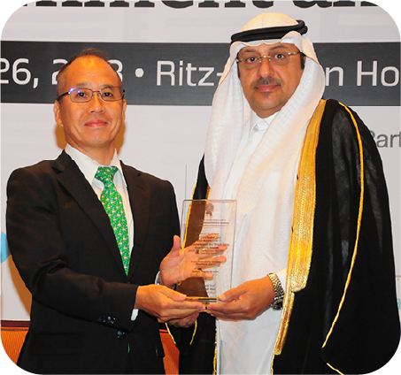 Award recipient with dignitary